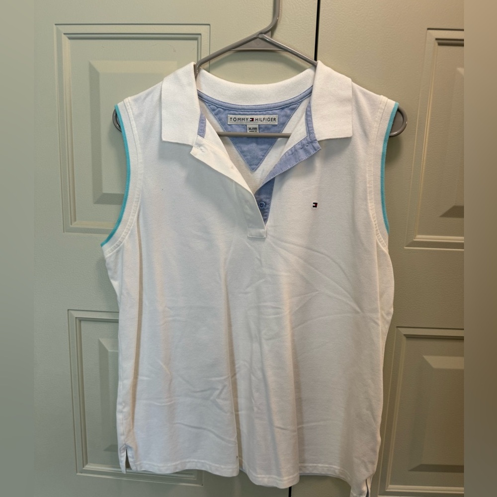 XL Tommy Hilfiger sleeveless shirt